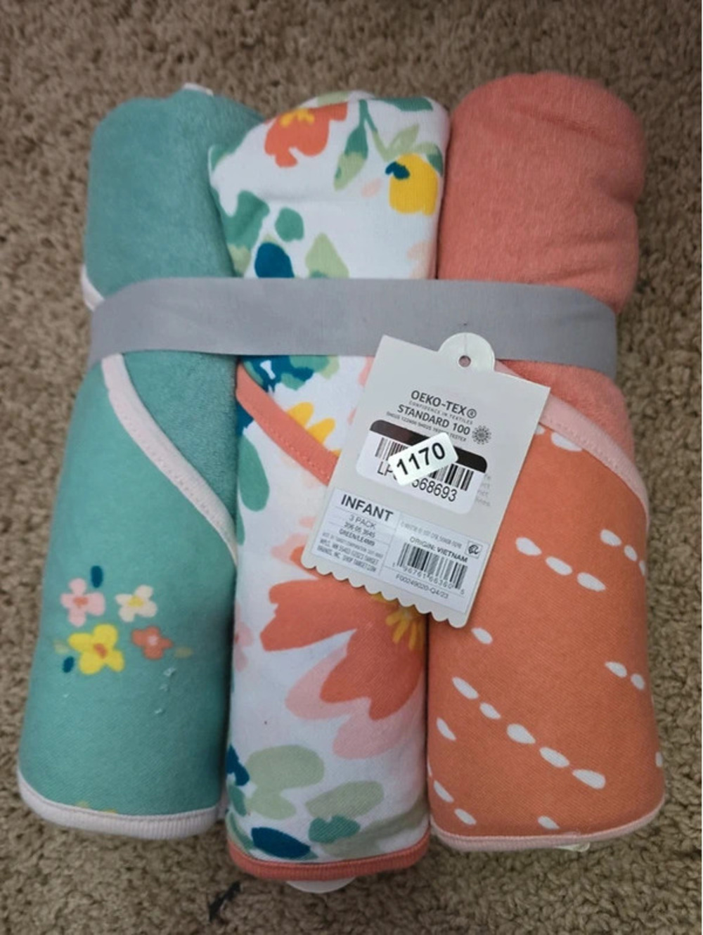 Brand new three pack infant hooded towels from cloud island item, 1170 bin 13